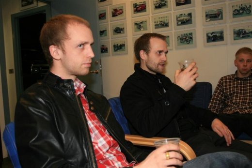 11.12.10_020__large_