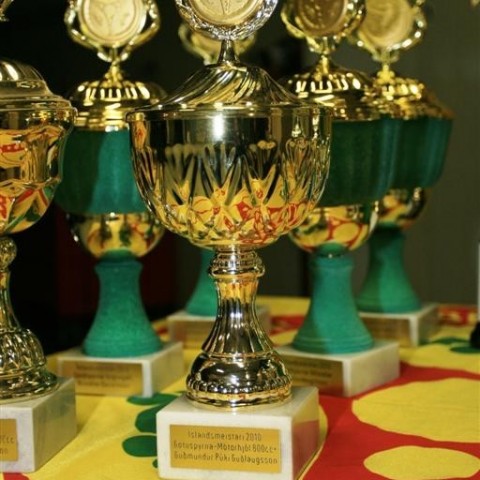 crop-11.12.10_010__large_