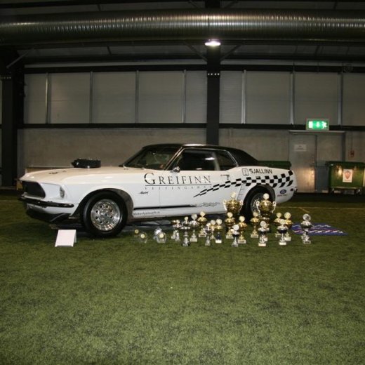 crop-2011_b_ladagar_011__large_