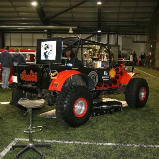 crop-2011_b_ladagar_051__large_