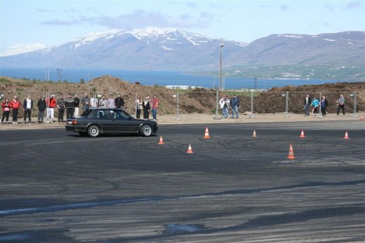 2011_b_ladagar_210__large_