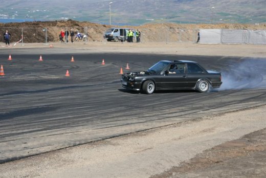 2011_b_ladagar_216__large_