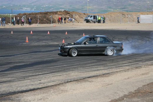 2011_b_ladagar_217__large_