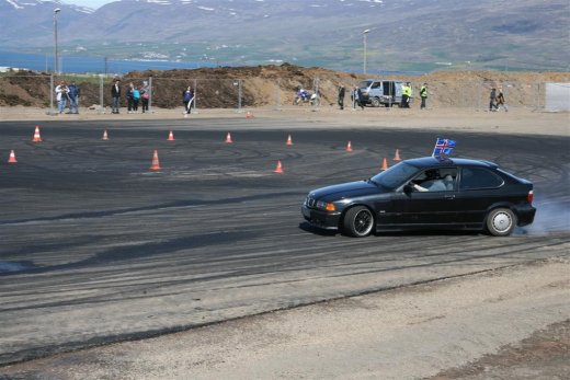 2011_b_ladagar_235__large_