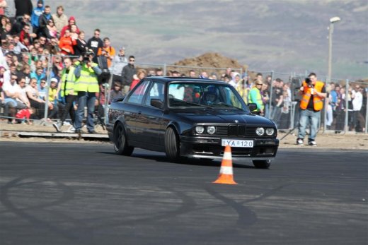 2011_ba_1643__large_