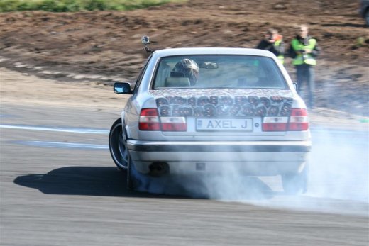 2011_ba_3136__large_