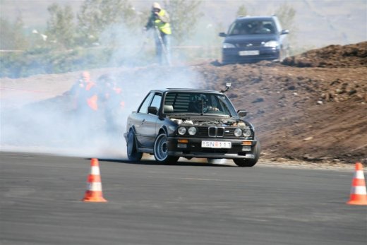 2011_ba_3163__large_