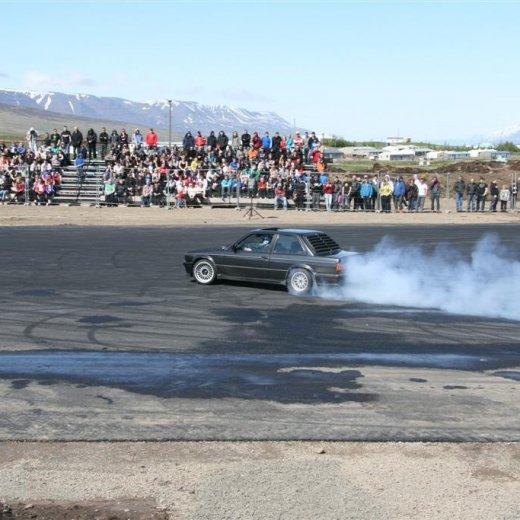 crop-2011_b_ladagar_222__large_