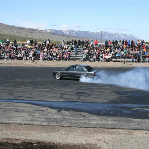 crop-2011_b_ladagar_223__large_