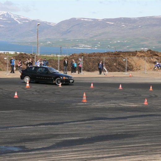 crop-2011_b_ladagar_229__large_