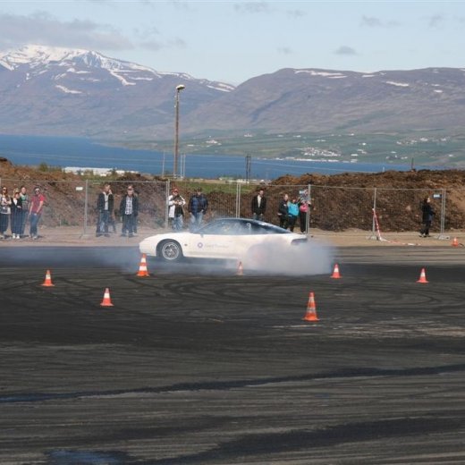 crop-2011_b_ladagar_243__large_