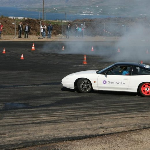 crop-2011_b_ladagar_250__large_