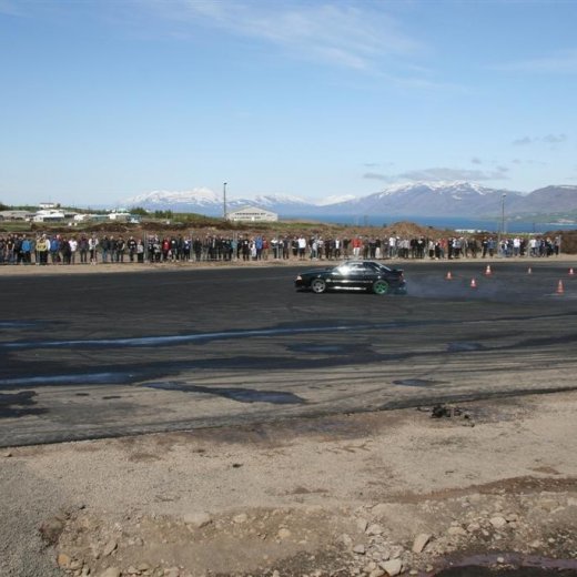 crop-2011_b_ladagar_258__large_