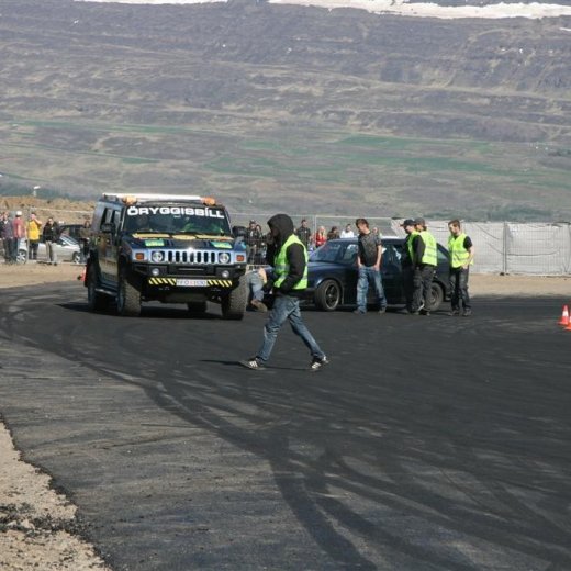 crop-2011_b_ladagar_270__large_