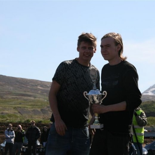 crop-2011_b_ladagar_285__large_