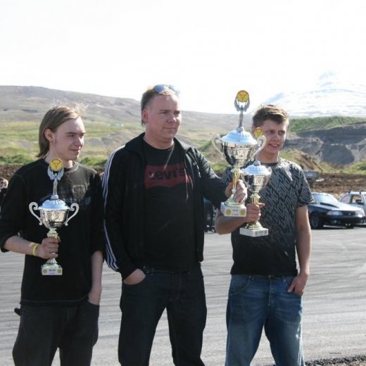 crop-2011_b_ladagar_289__large_