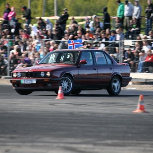 crop-2011_ba_3235__large_