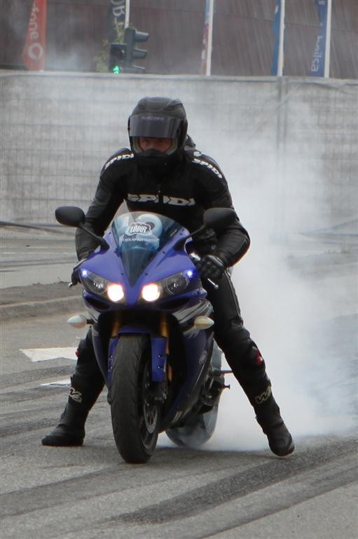 2011_ba_1227__large_