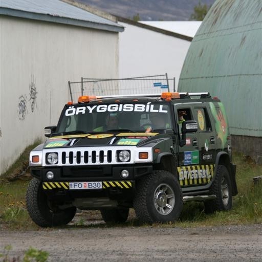 crop-2011_ba_2710__large_