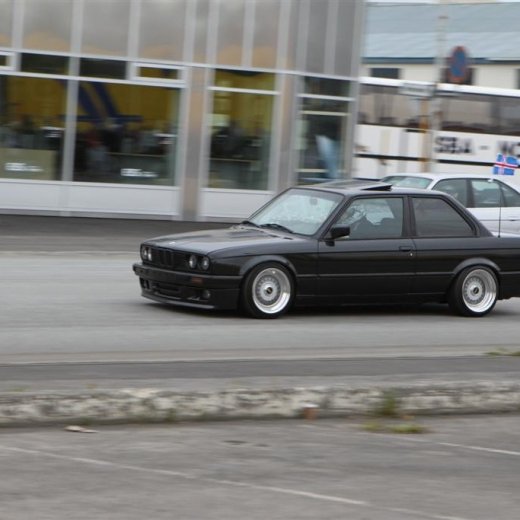 crop-2011_ba_923__large_