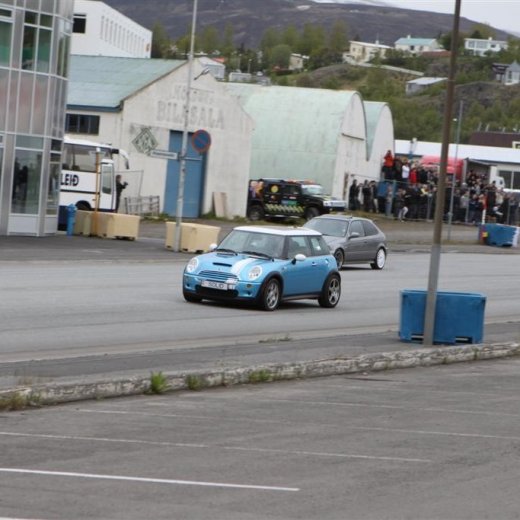 crop-2011_ba_951__large_