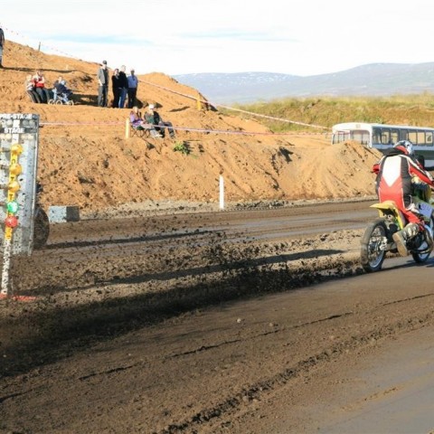 crop-img_9000__large_