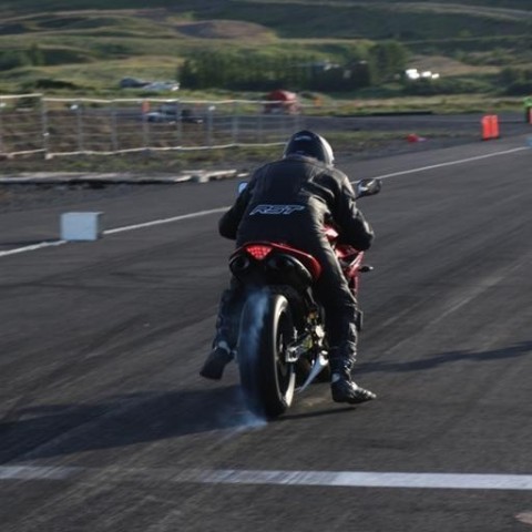 crop-085-img_4383__large_