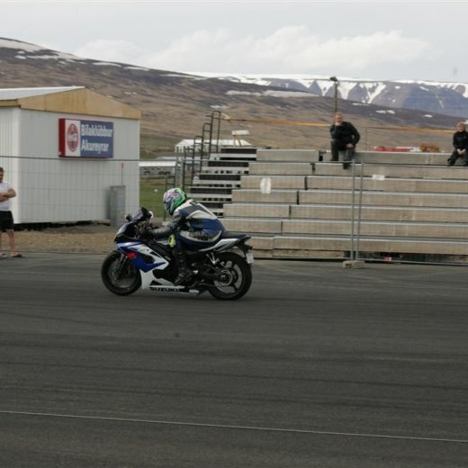 crop-nu1o5905__large_