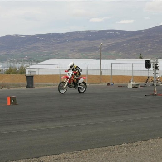 crop-nu1o5933__large_