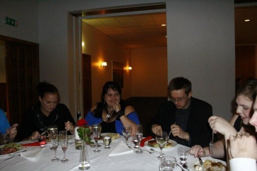 196053_4152456328312_1650527395_n