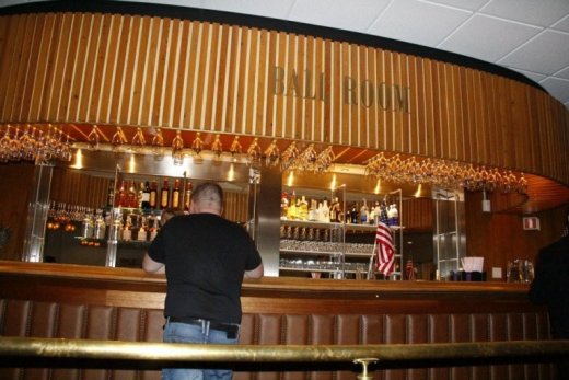 395118_4152423527492_1392680282_n