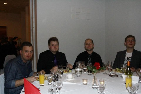 409365_4152428047605_1646081273_n