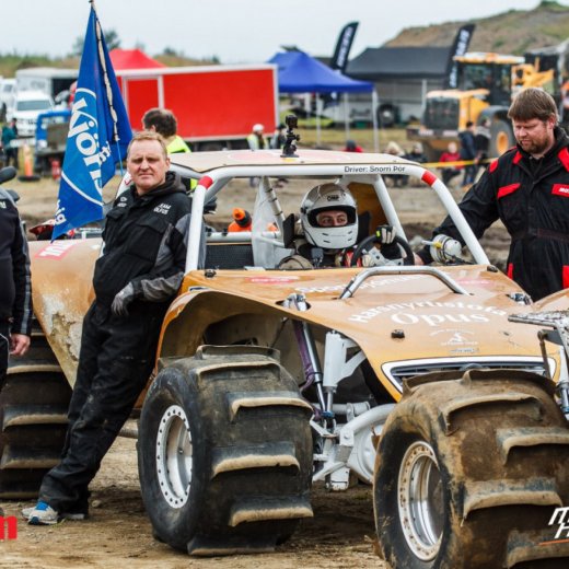 crop-14086272_1656460101335754_2105521764416839836_o