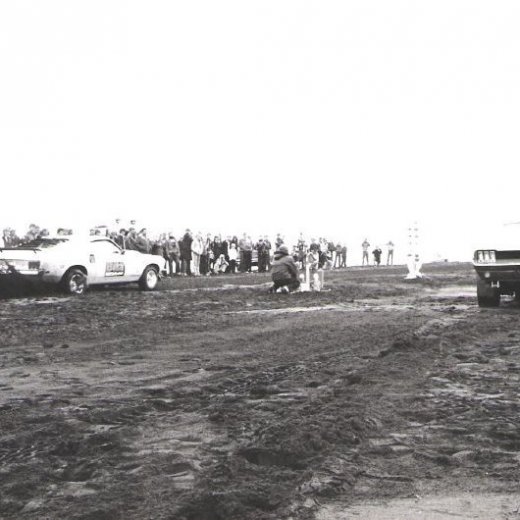 crop-1915681473_fd5bdae54c_o