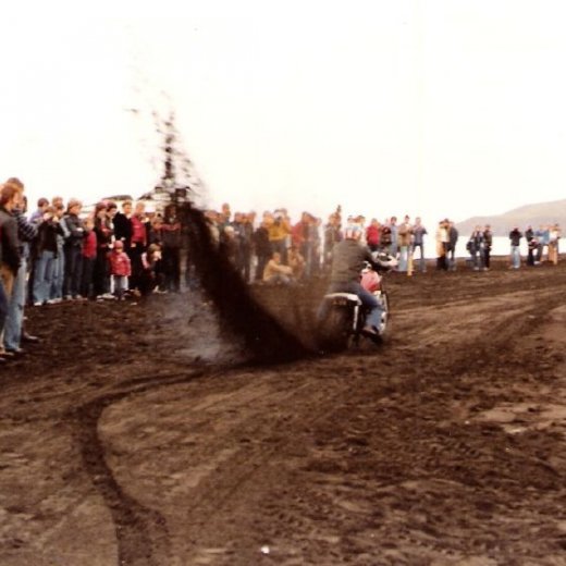 crop-1915696751_16f55d3cdc_o