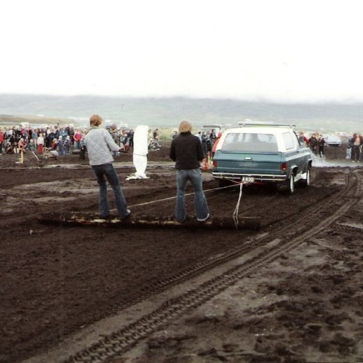 crop-1916500344_8a4ba98679_o-1